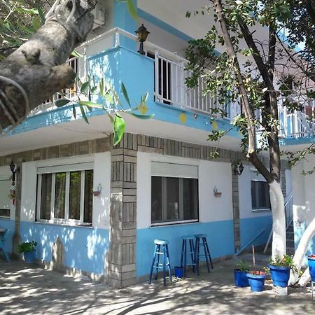 Island Apartments เนอาวรัสนา ภายนอก รูปภาพ