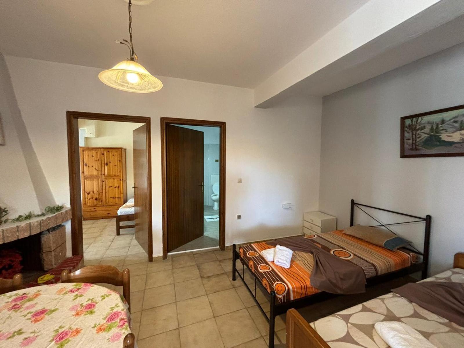 Island Apartments เนอาวรัสนา ภายนอก รูปภาพ